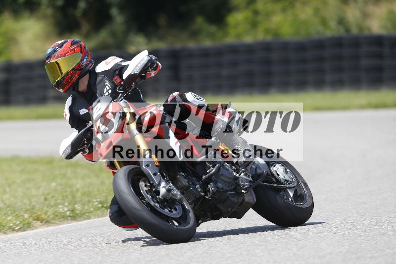 /27 12.06.2025 Ducati Schweiz Trackday Warmup  ADR/gruen-vert/22